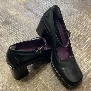 Kenneth Cole Reaction black leather mary janes